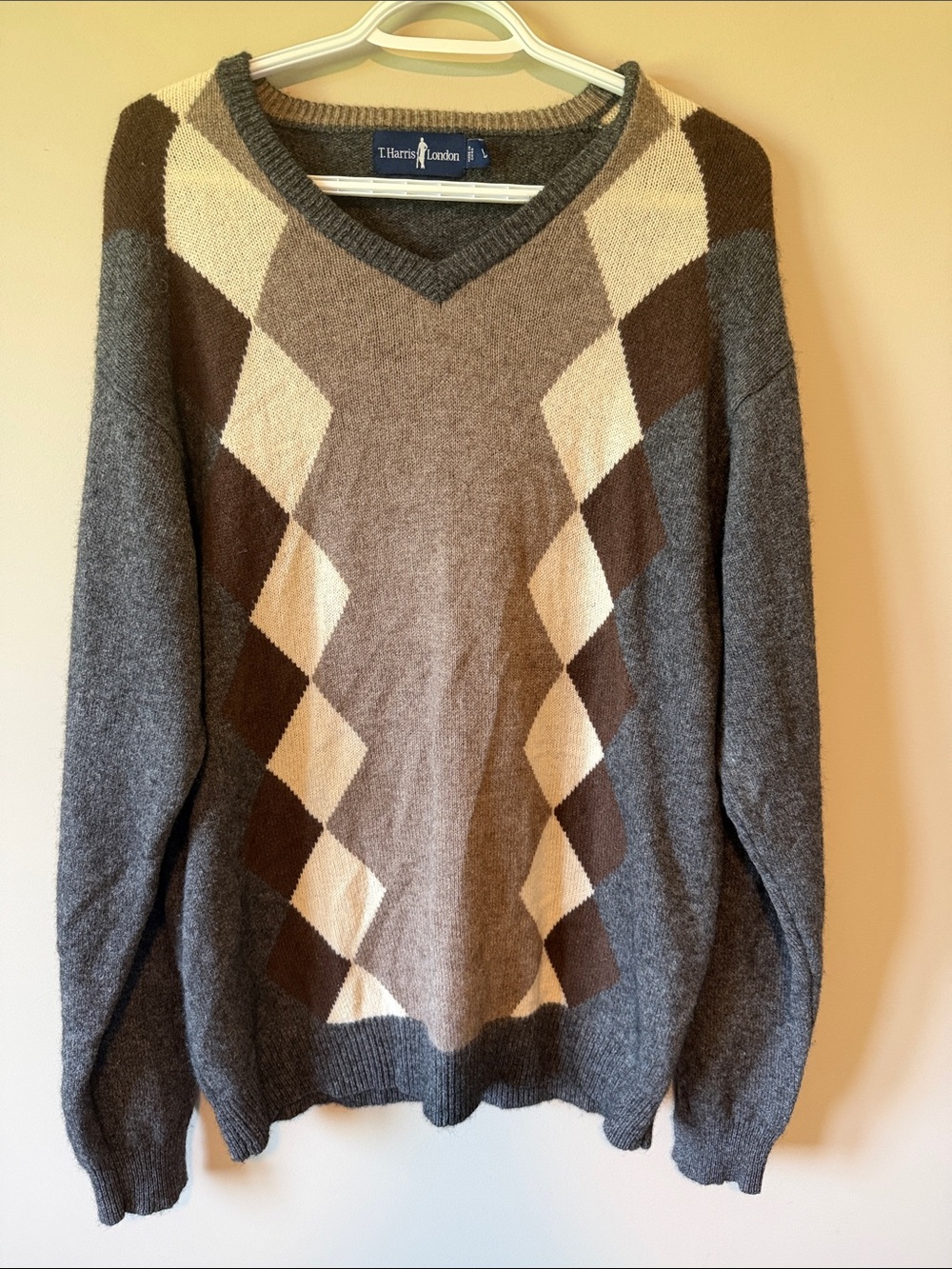 T. Harris London Himalayan Yak Wool Argyle V-Neck Sweater Gray Flawed Size L
